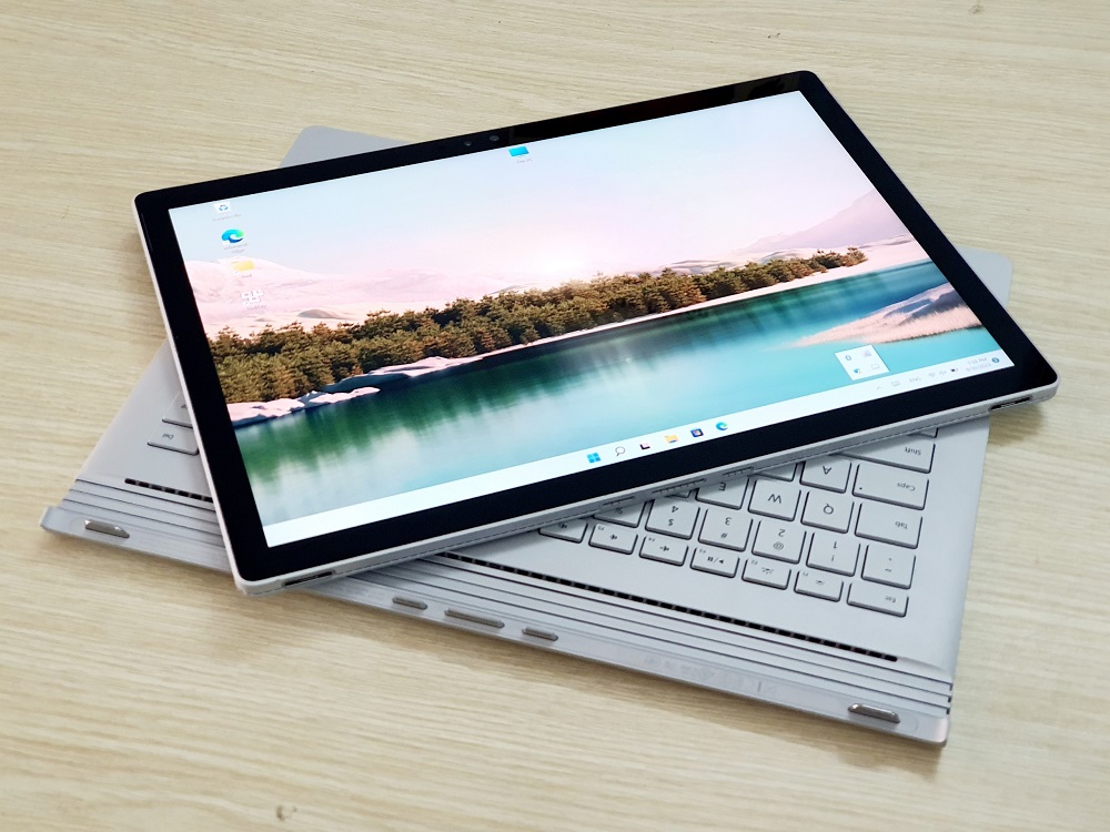 laptop chuyên game surfacebook 3